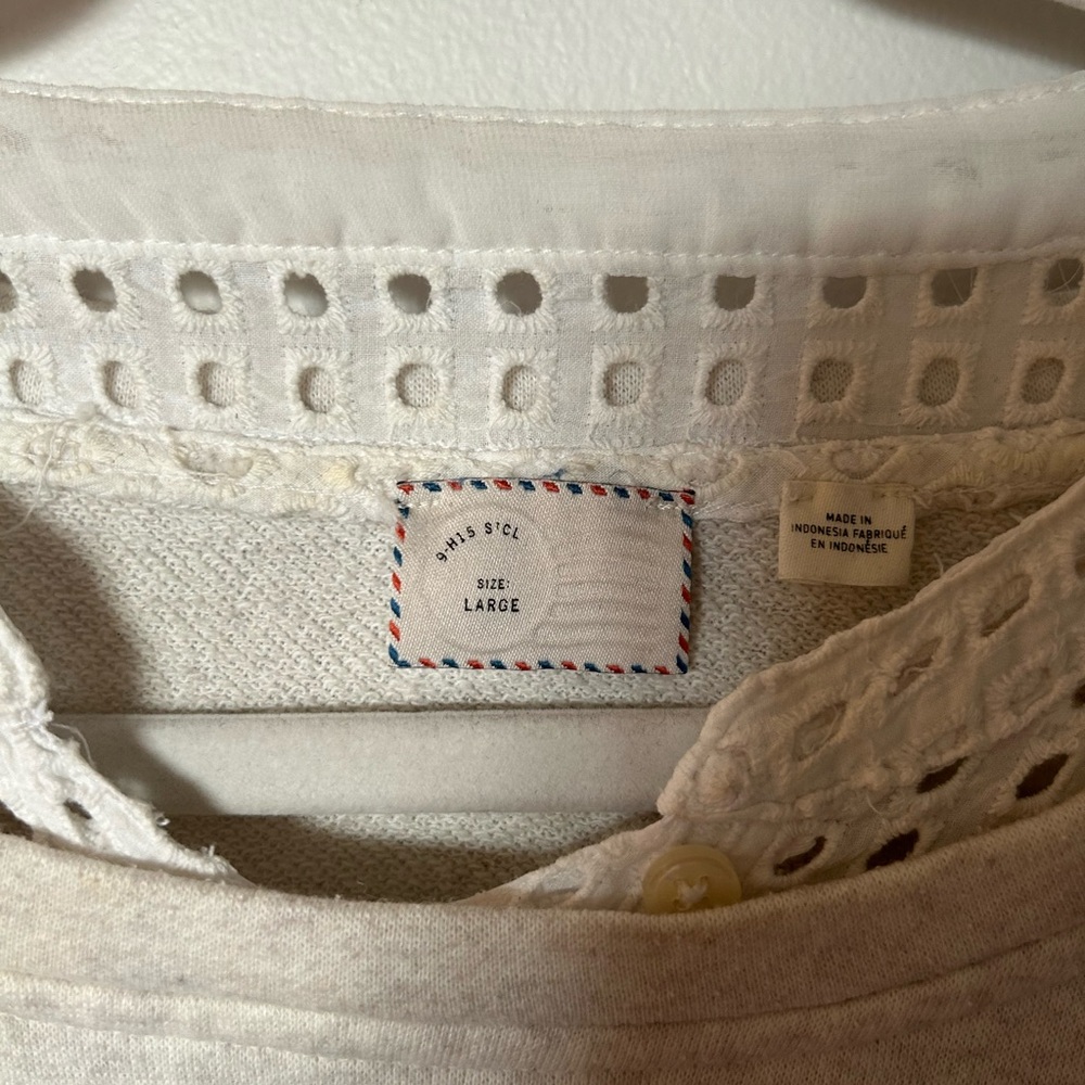 Elegant White & Cream Layered Women's Top - Picture 2 of 3
